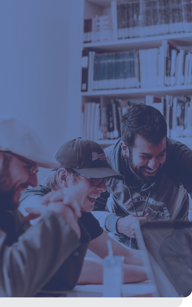 img on header with working team