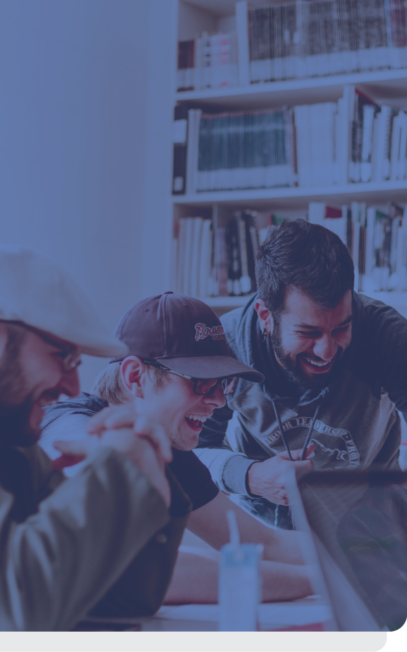 img on header with working team